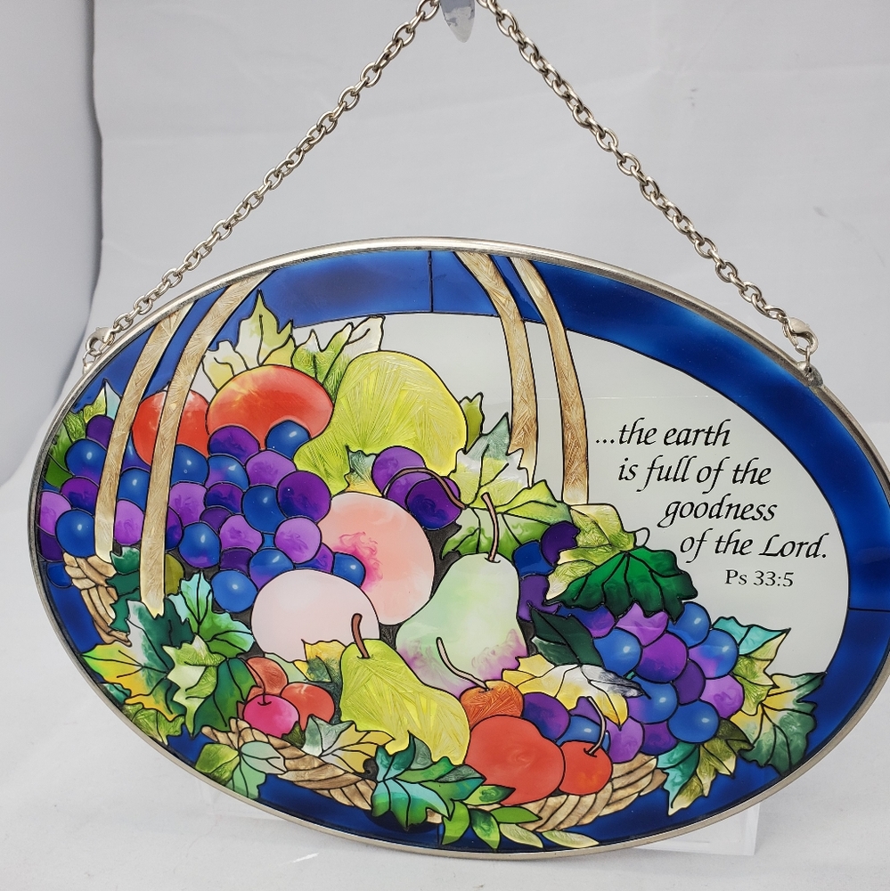 Amia Hand-painted Stained Glass Oval Suncatcher